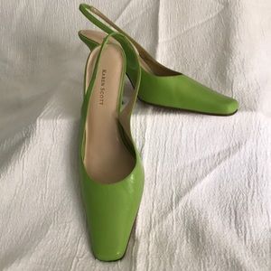 Karen Scott sling back pump